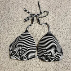 Shade & Shore swim top size 34D